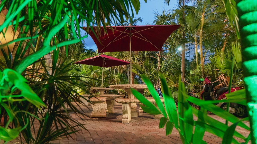 Fort Lauderdale Beach Resort Hotel And Suites 37/42