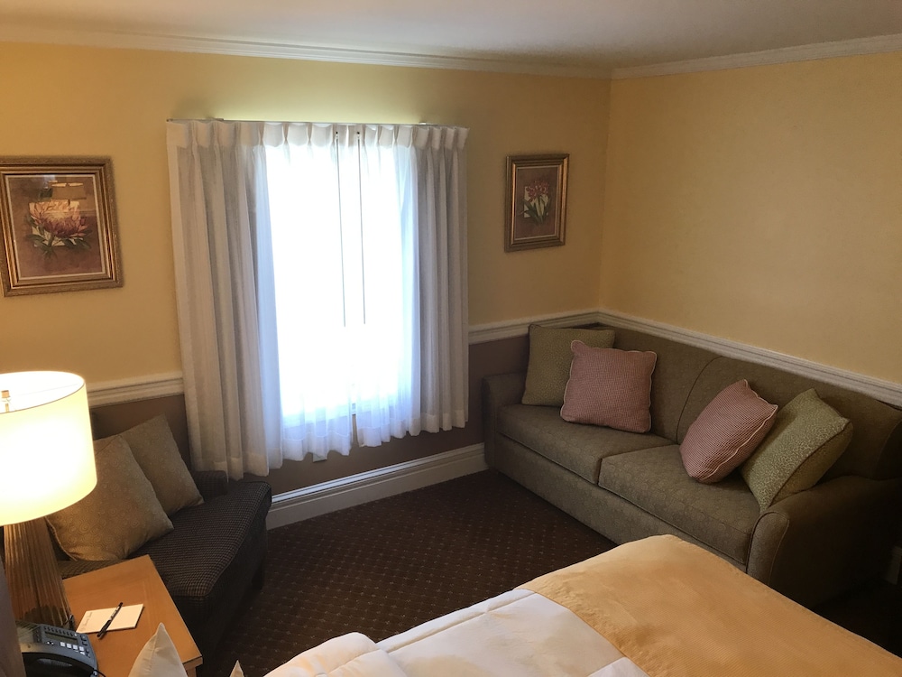 Inn on the Square, Ascend Hotel Collection 35/58