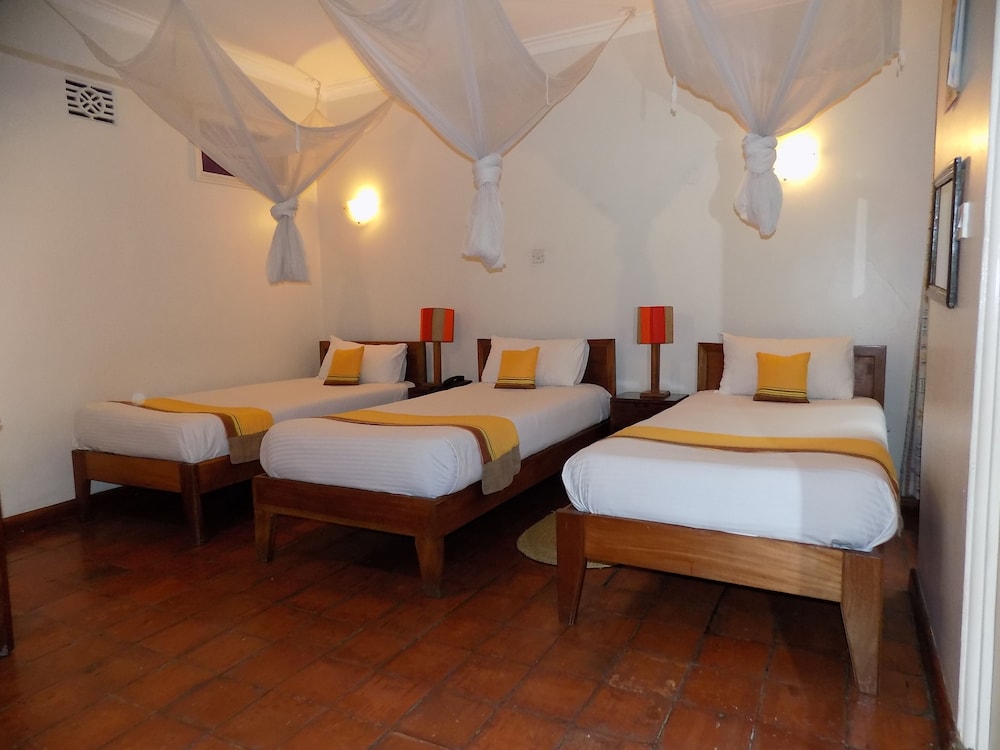 The Kenya Comfort Hotel Suites 27/78