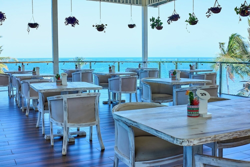 PRIDEINN PARADISE BEACH HOTEL AND SPA 57/79