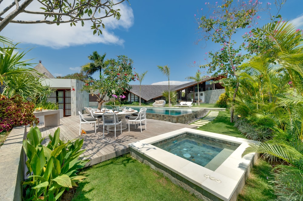 The Layar - Designer Villas & Spa 42/50