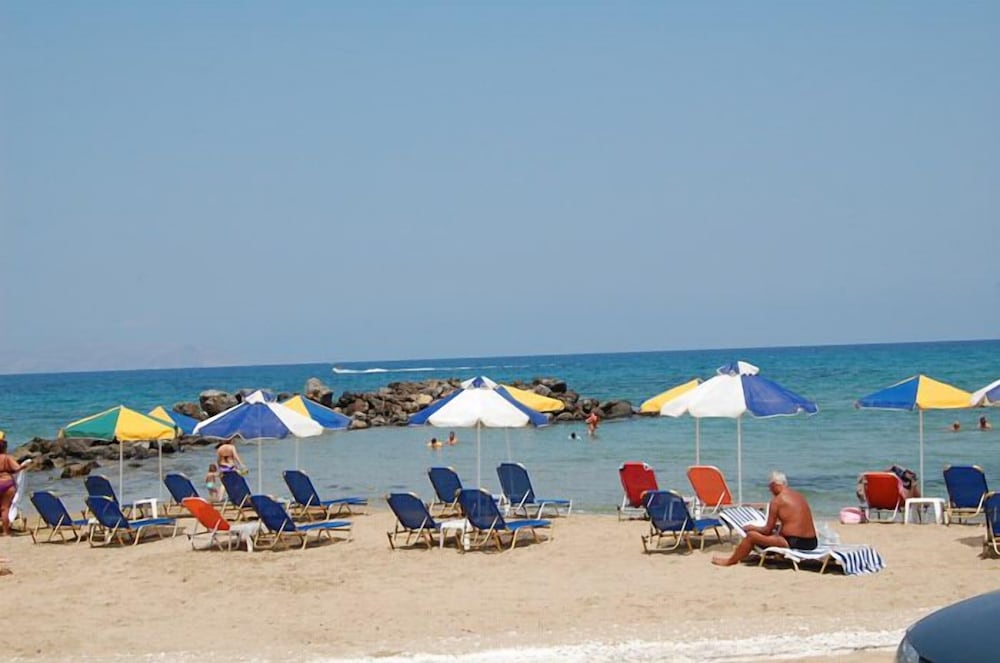 Haris Beach Apartments 27/31