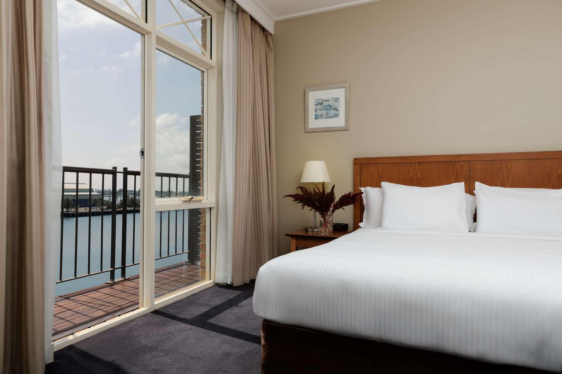 King Spa Harbourside Balcony Suite