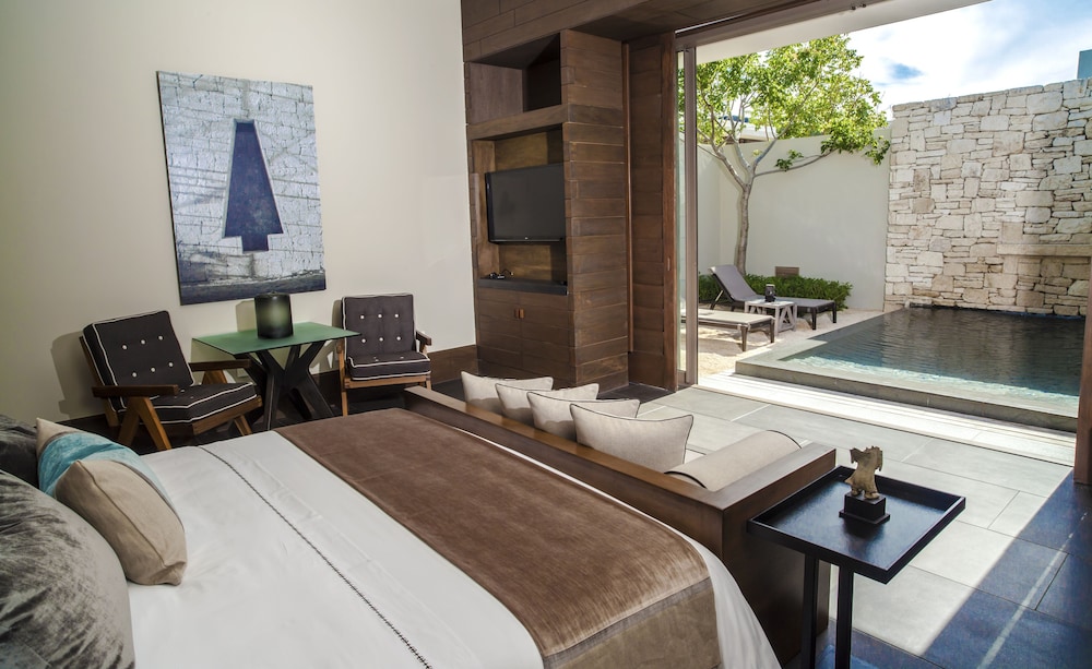 Nizuc Resort and Spa 8/66