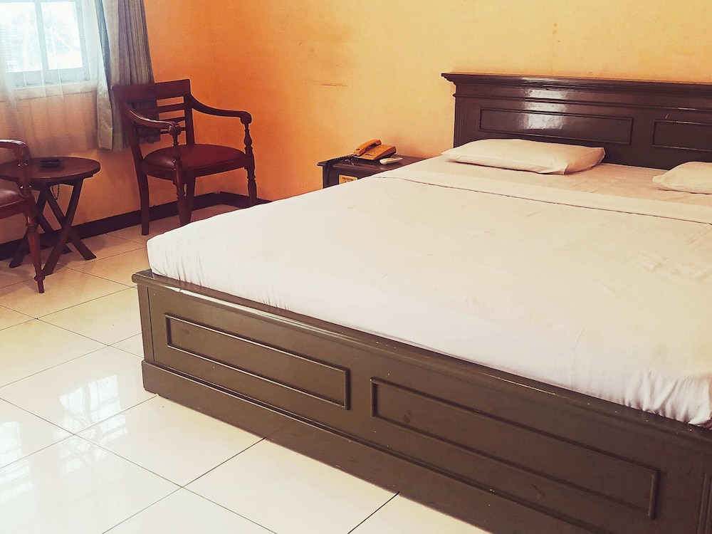 OYO 2495 Hotel Wijaya 35/50