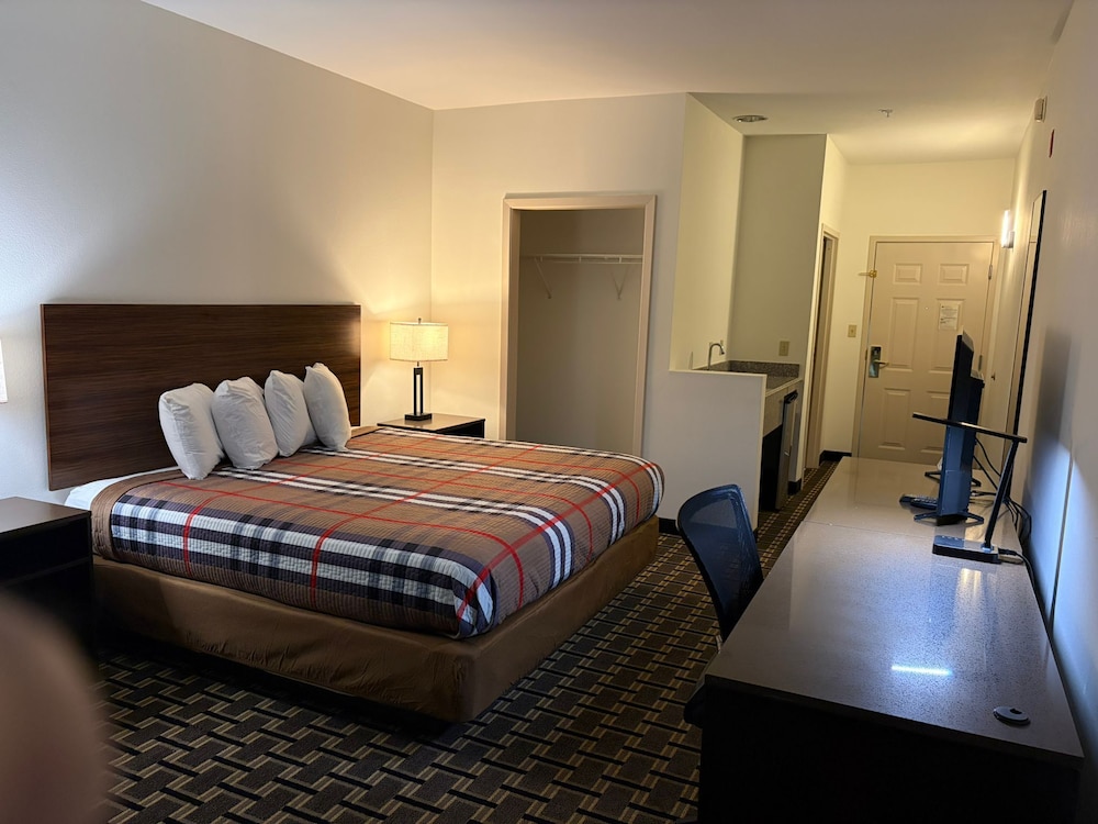 Regency Inn 25/59
