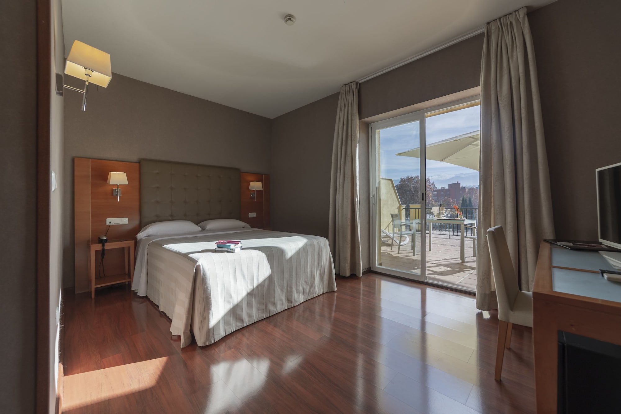 SUPERIOR, DOUBLE BED, TERRACE