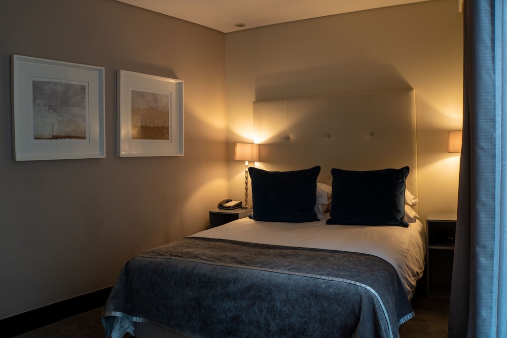 The Raphael Penthouse Suites 24/74