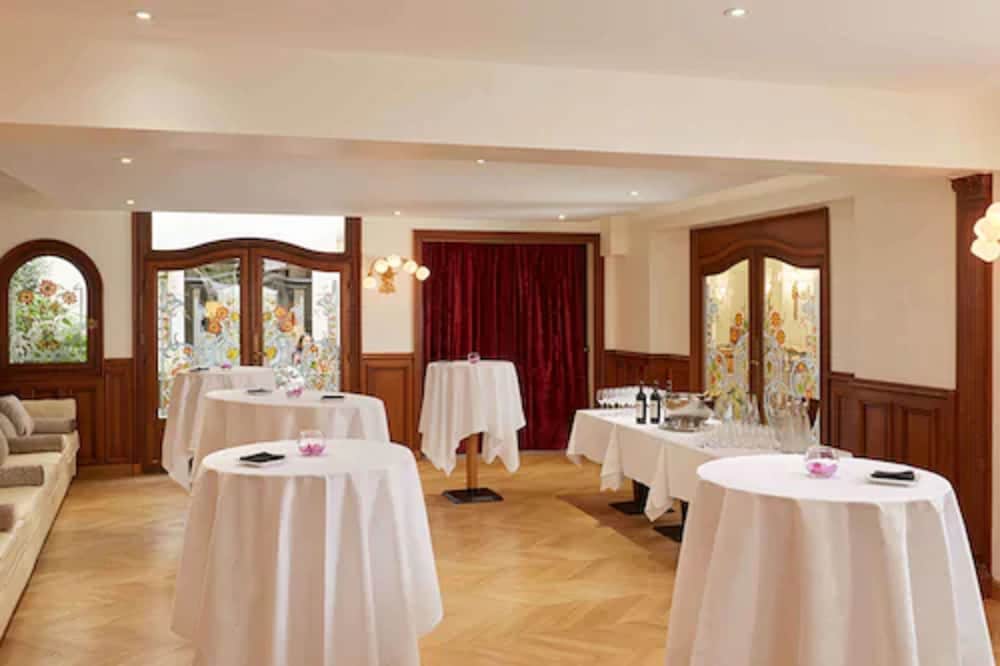Hotel Regina Louvre 35/60