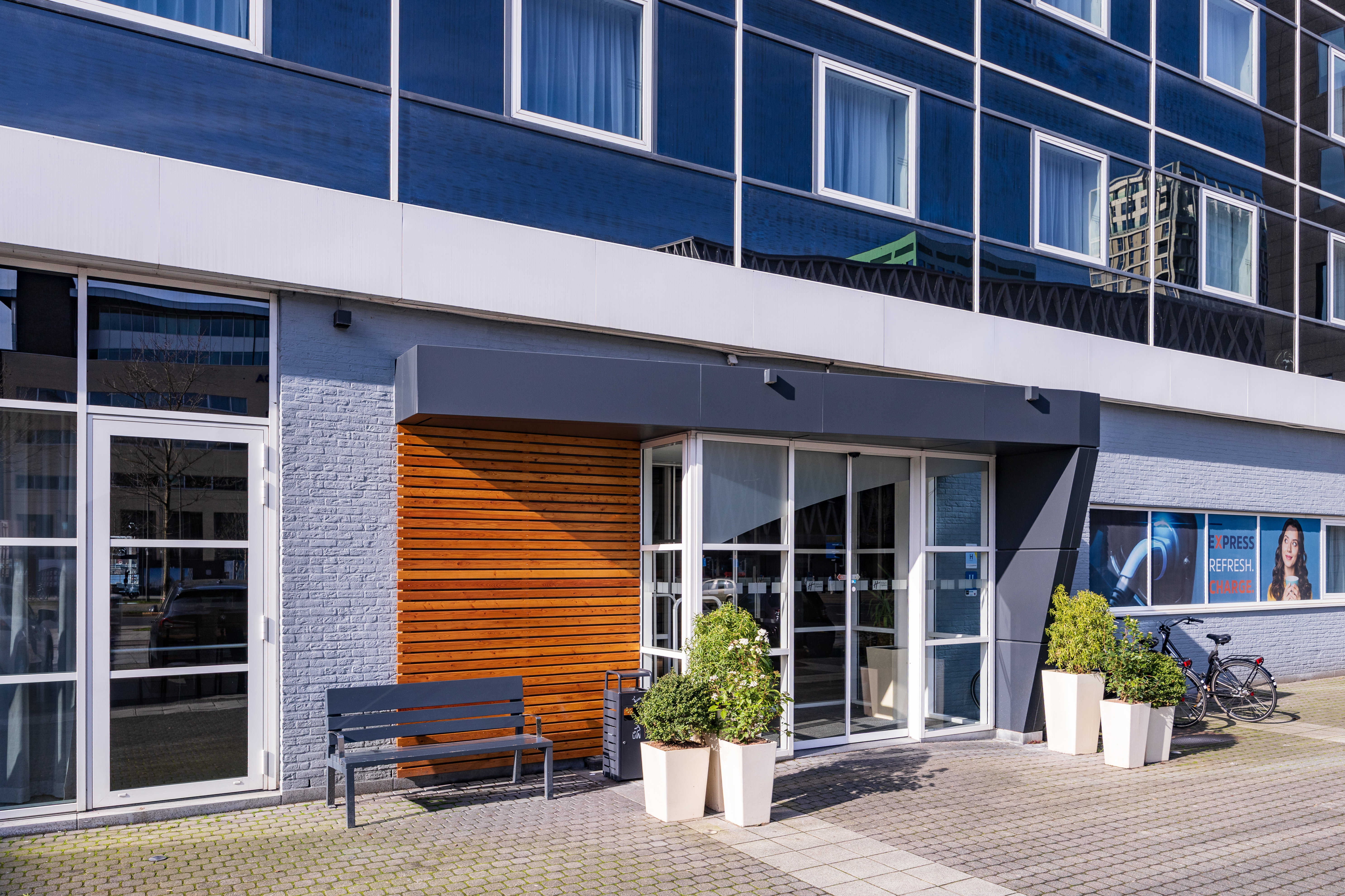 Holiday Inn Express Antwerp City North 6/76