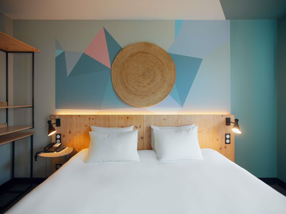 Ibis Styles Evry Lisses 18/48