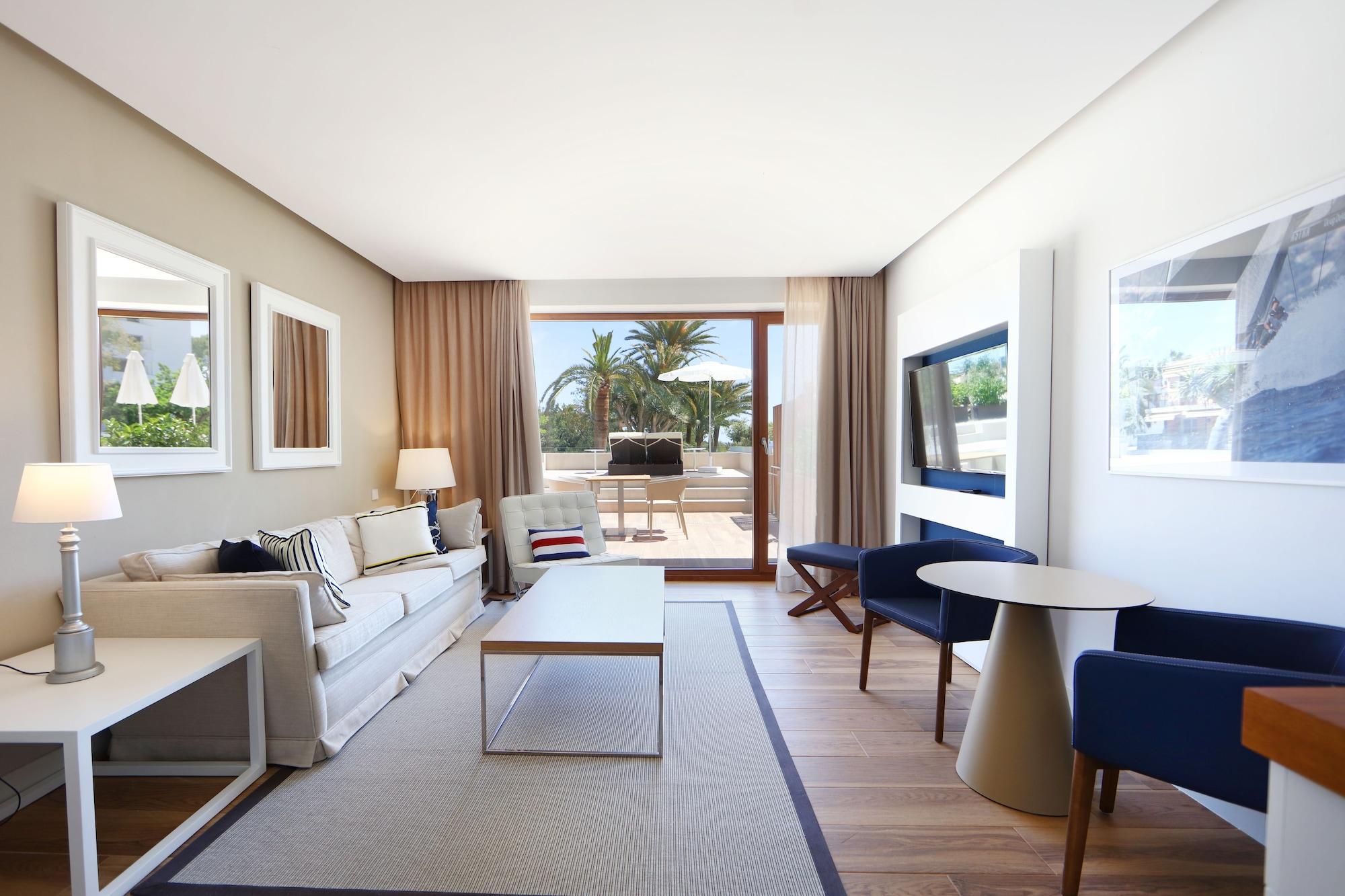 Vip, Oasis, Golf, Suite, Living Area, Private Pool, Terrace