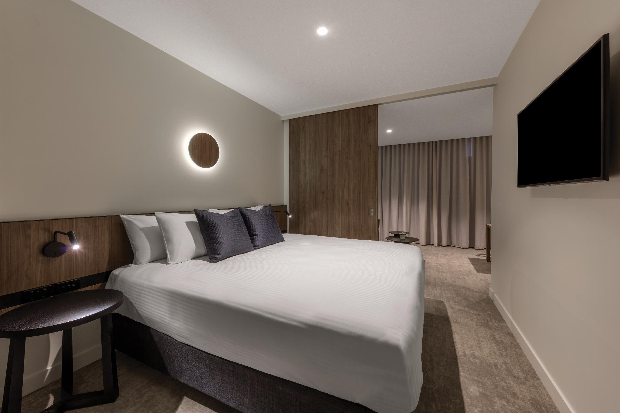 1 Bedroom, City View