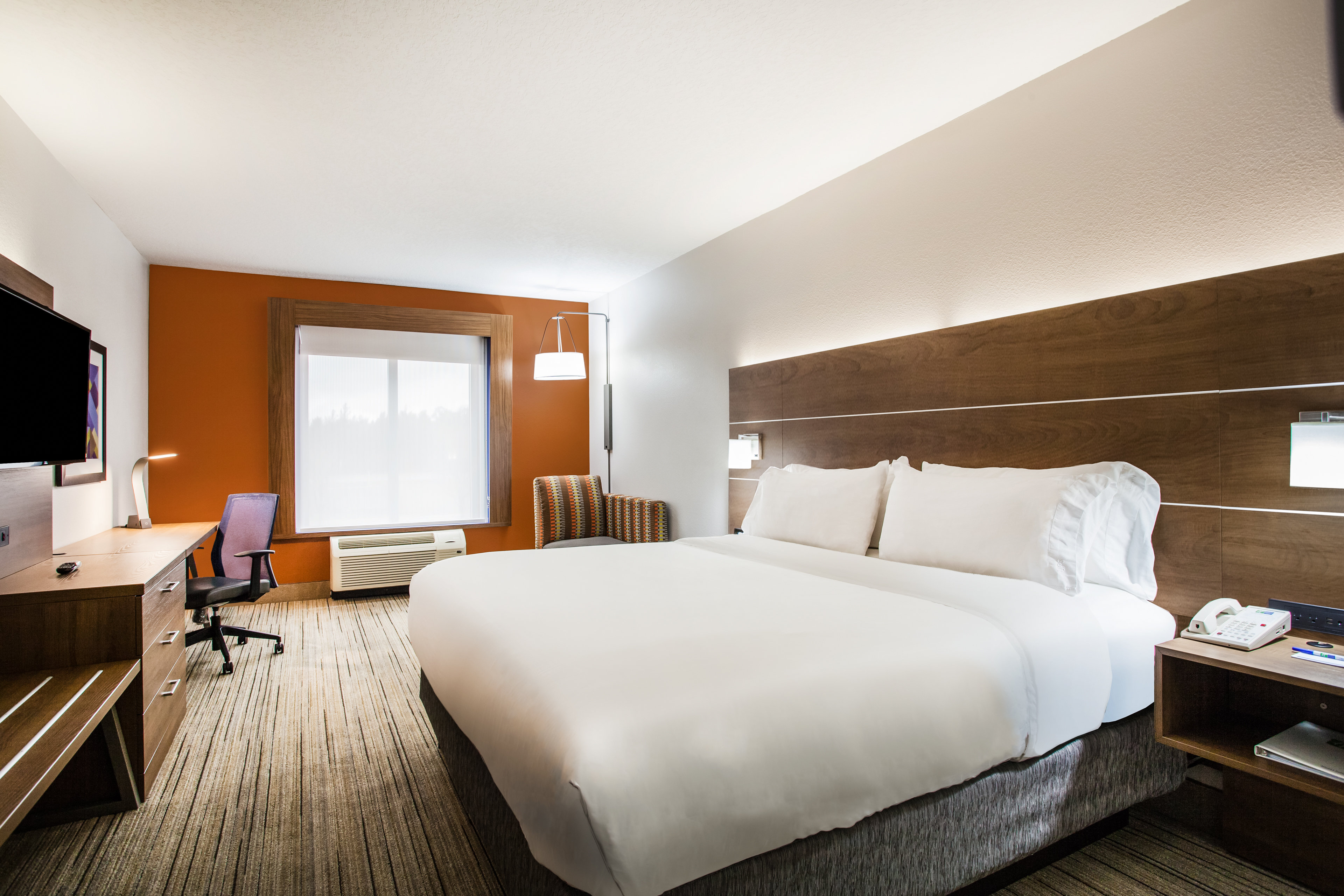Holiday Inn Express And Suites Inverness Lecanto 10/26