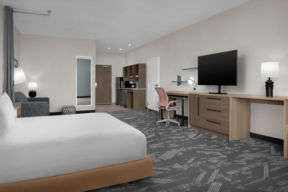 Home2 Suites by Hilton El Paso East Loop 375 11/50
