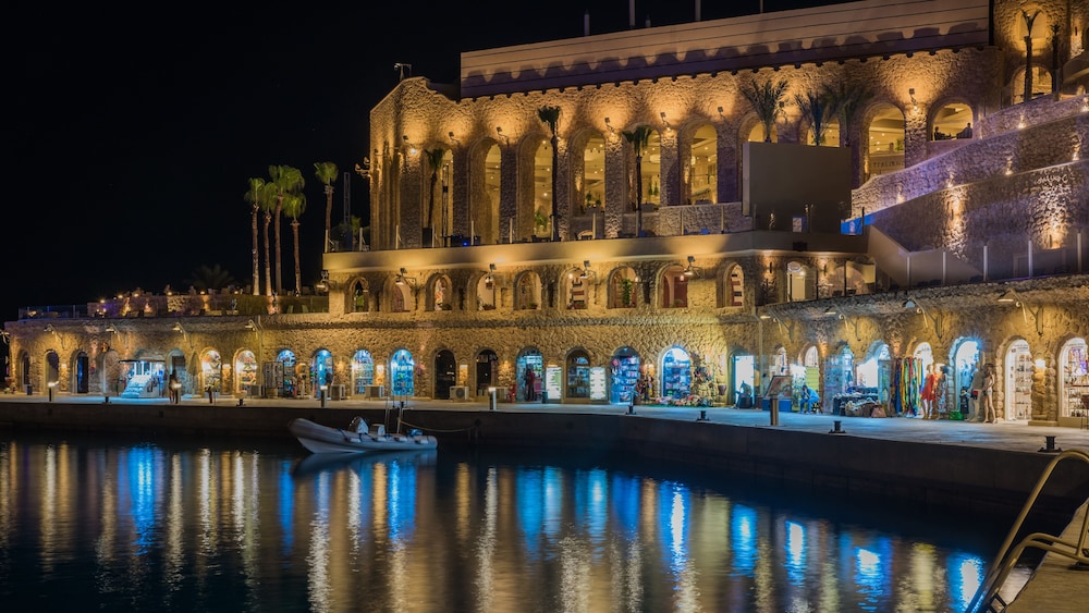 Pickalbatros Citadel Resort Sahl Hasheesh in HURGHADA