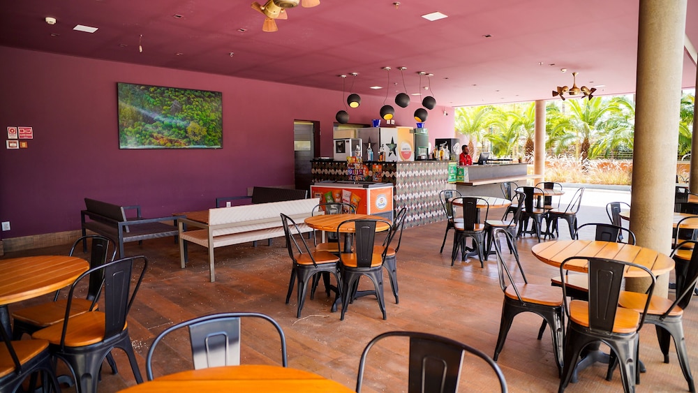 Hot Beach Resort 54/71