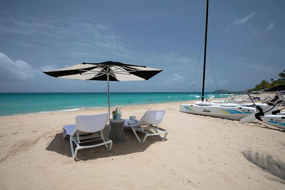 Morningstar Buoy Haus Beach Resort at Frenchman's Reef, Autograph Collection 43/50