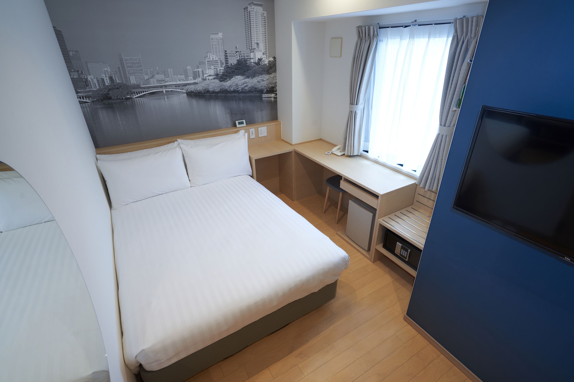 SUPERIOR, DOUBLE BED
