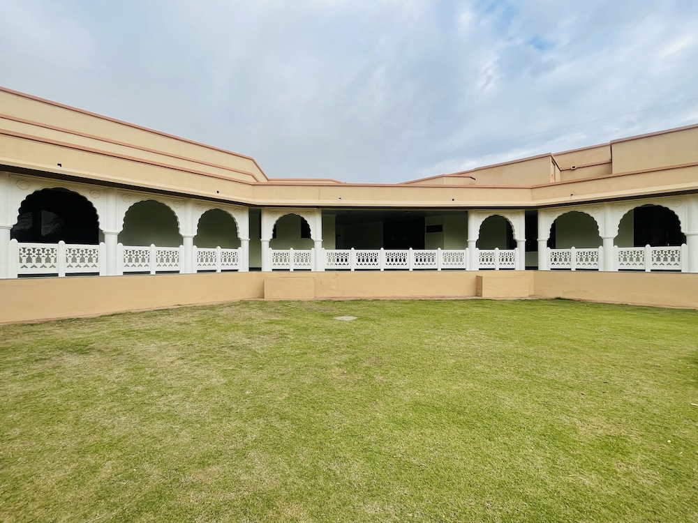Heritage Resort 45/55