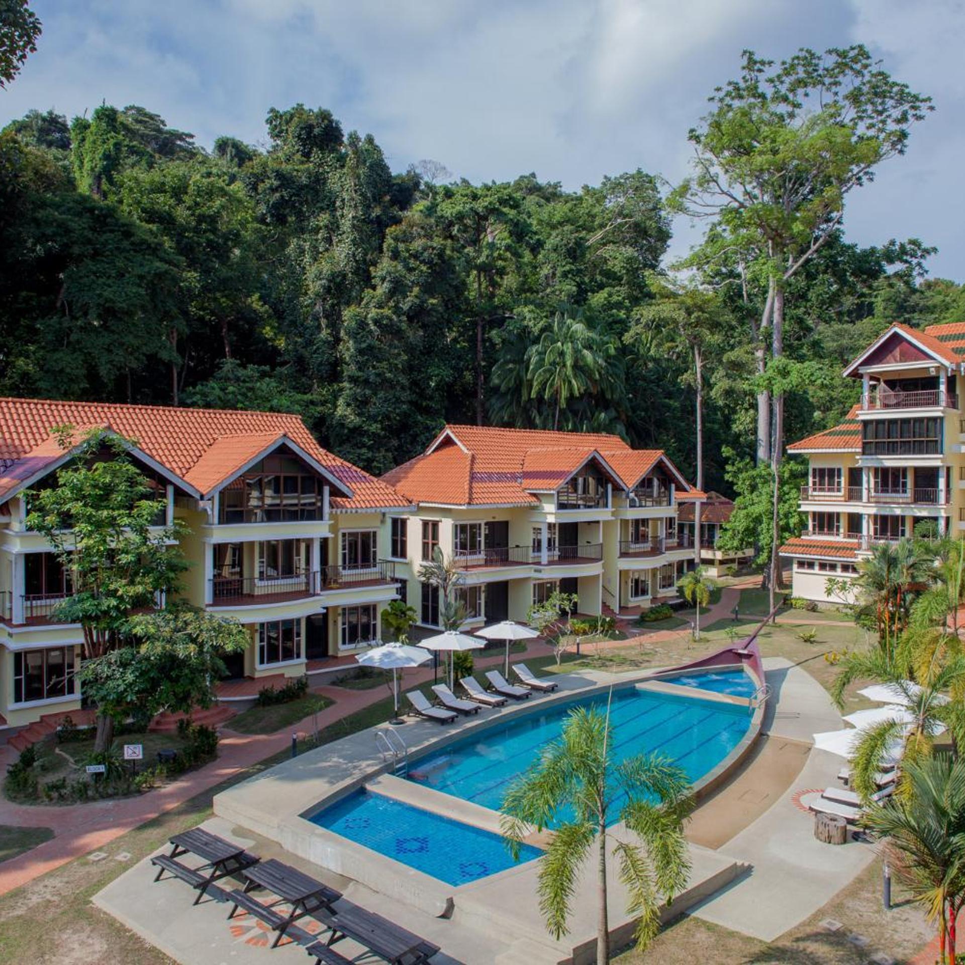 Anjungan Beach Resort 37/44