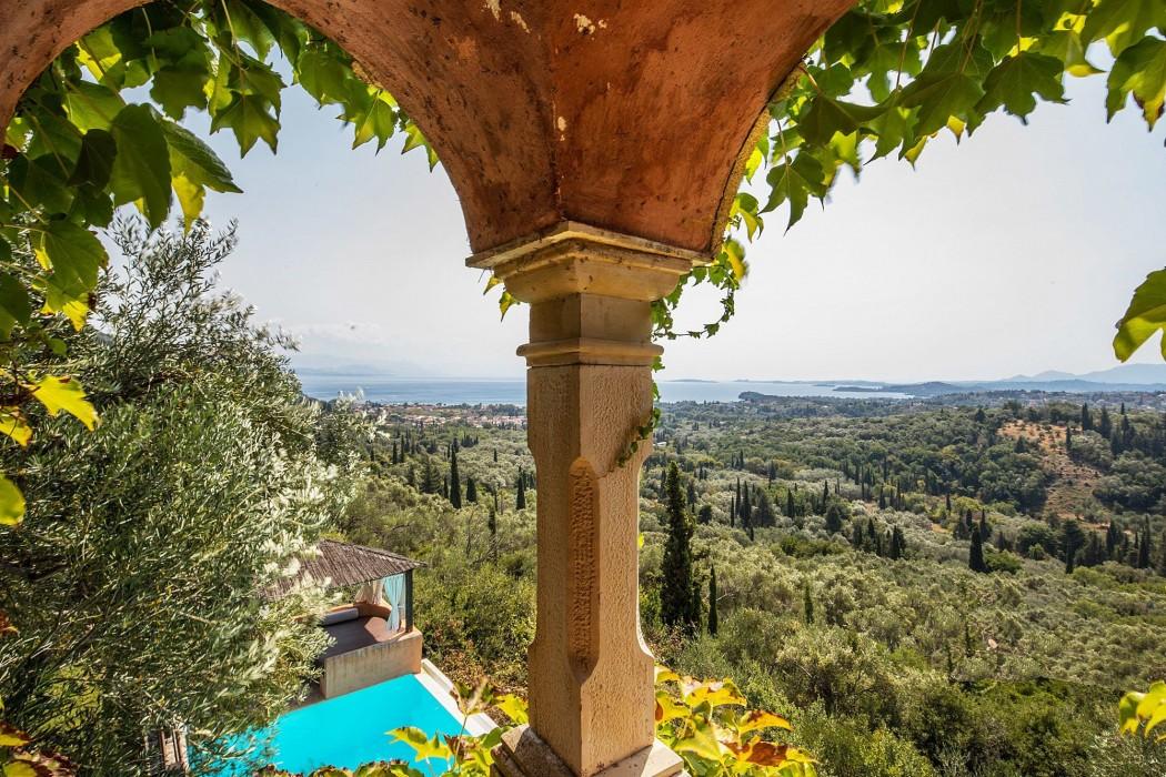 Villa Manavra 12/19