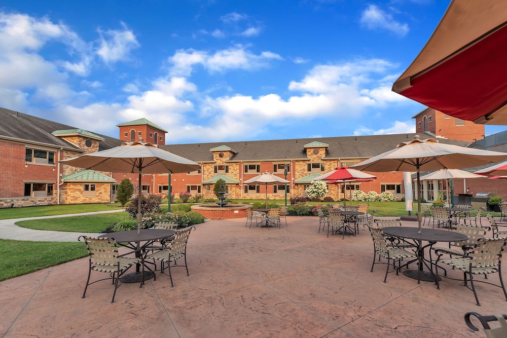 The Inn at Ohio Northern University 23/34