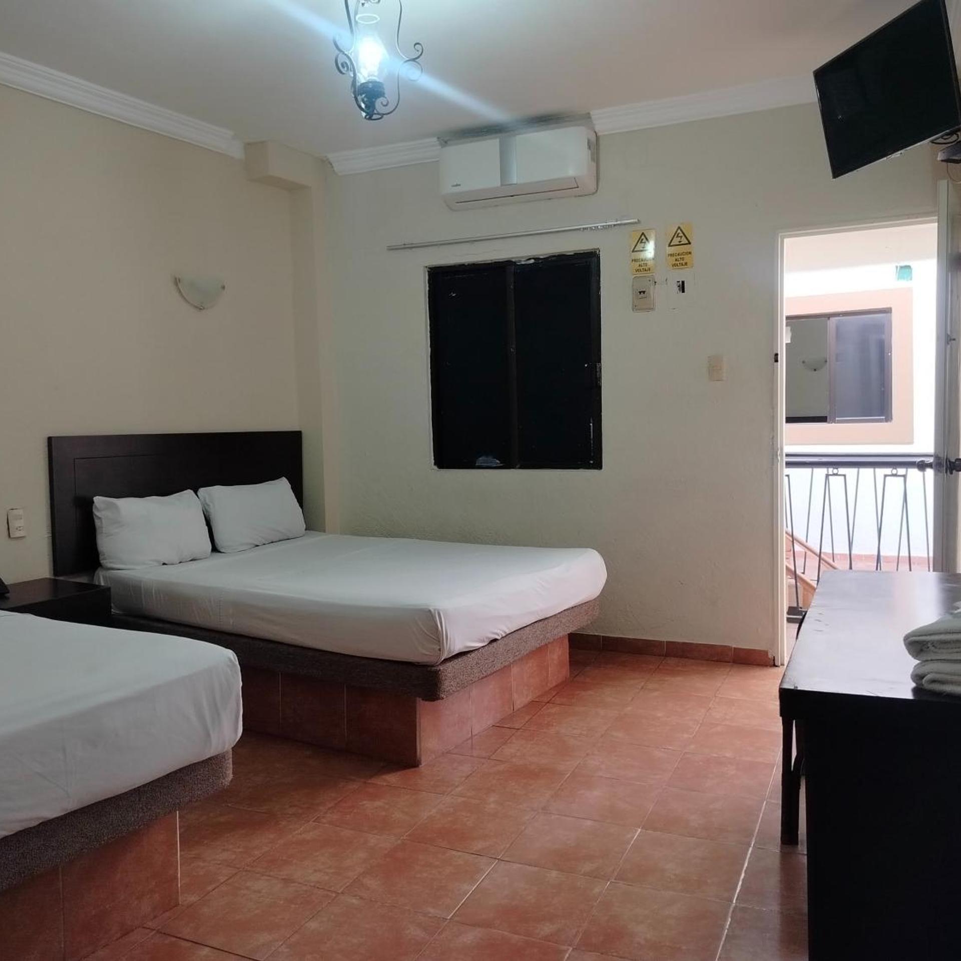 غرفة قياسية ثلاثية، OYO Hotel Plaza Veracruz Centro Historico 6/10