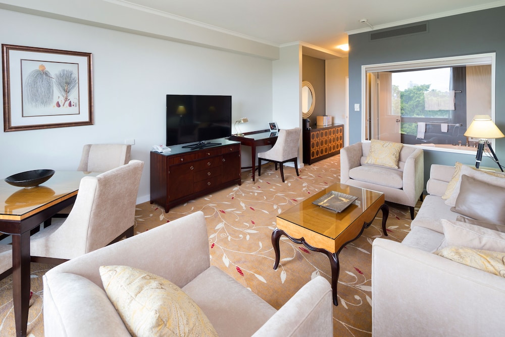 Royal on the Park Hotel and Suites 34/57