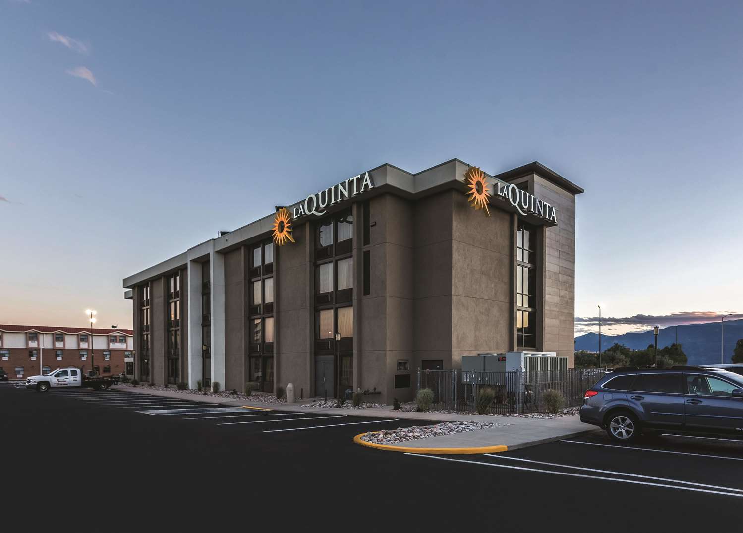 La Quinta Inn and Suites by Wyndham Colorado Springs North 4/18