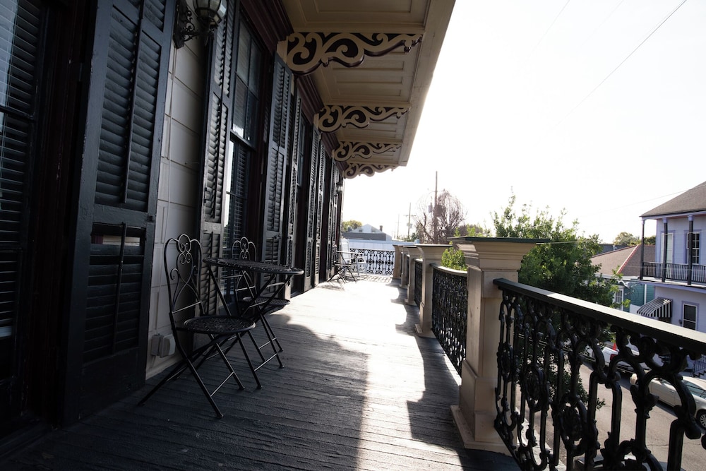 The Mansion on Royal 3/48