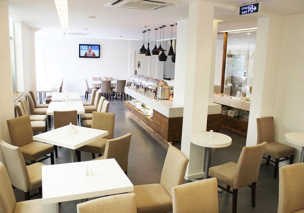 Liberty Hotel Saigon Greenview 33/50