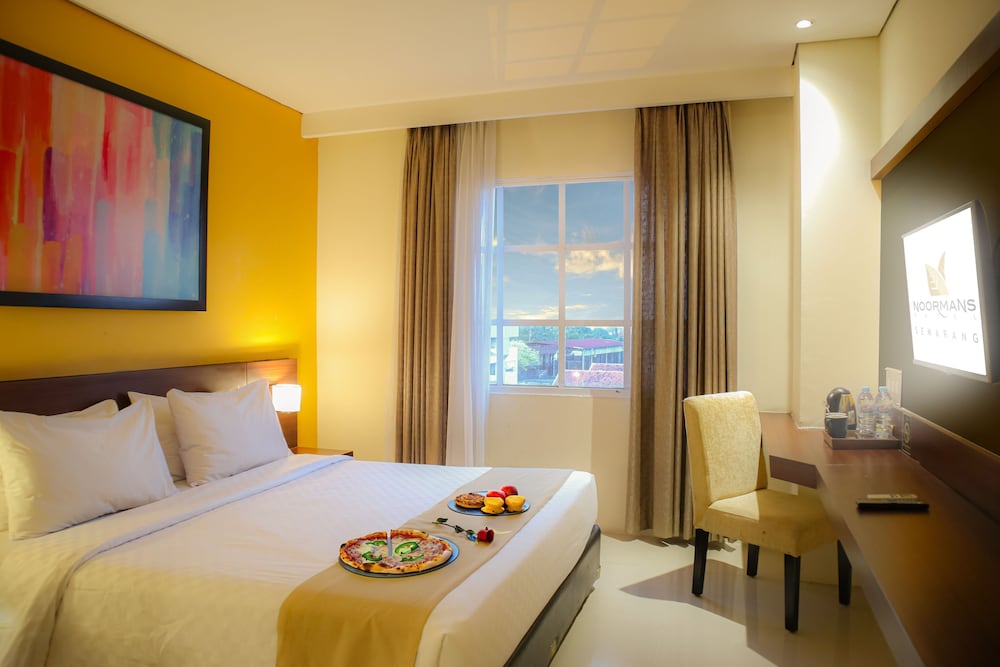 Noormans Hotel Semarang 33/69
