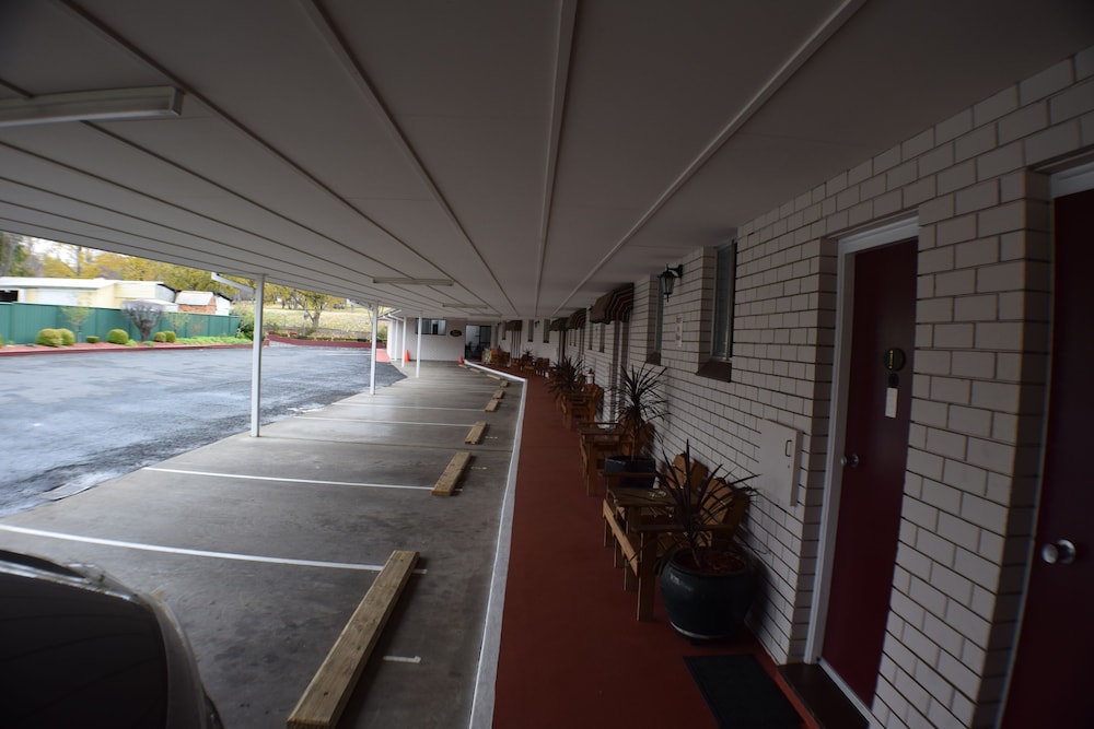 Acacia Motor Inn 29/55