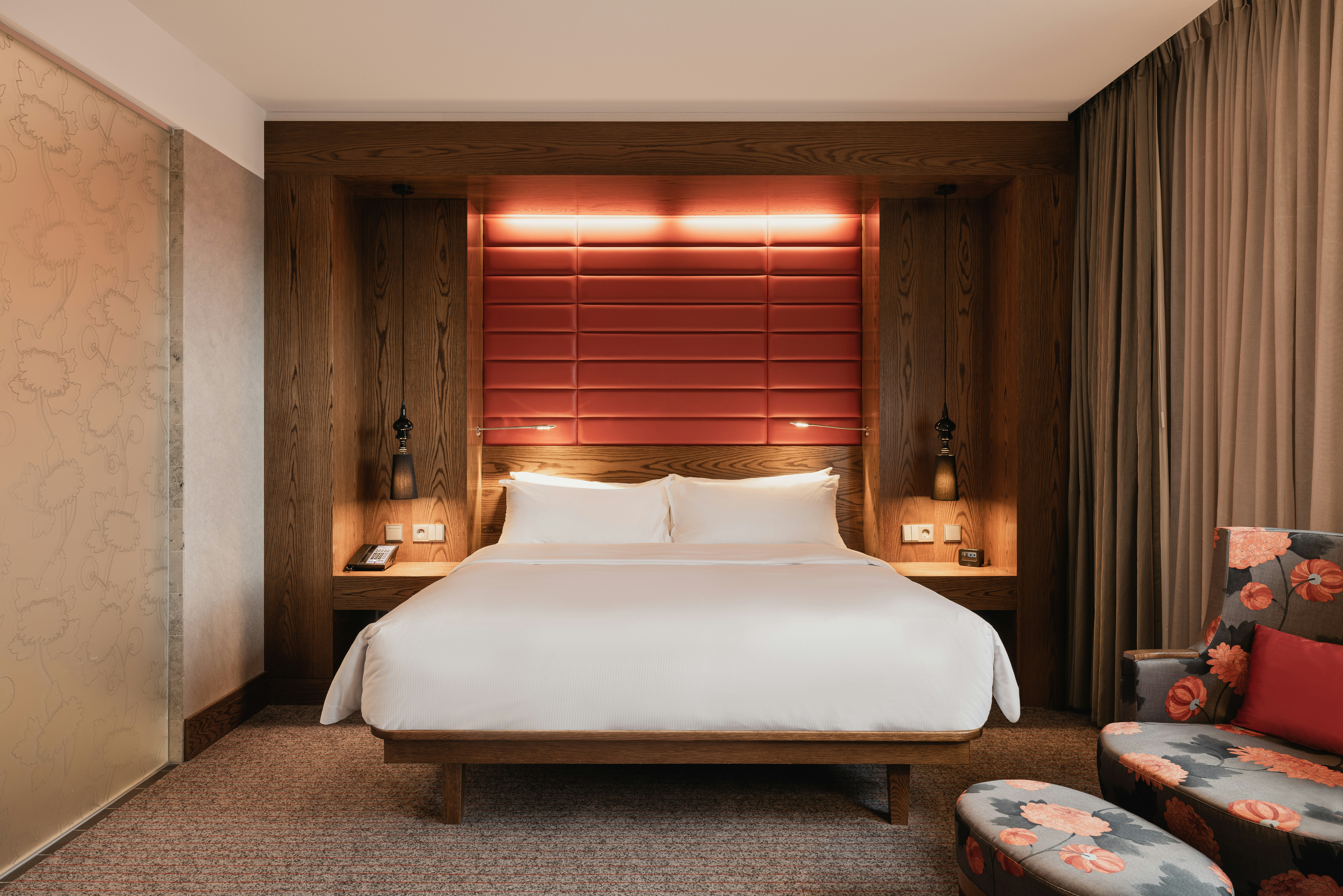 Executive, Studio, King Bed
