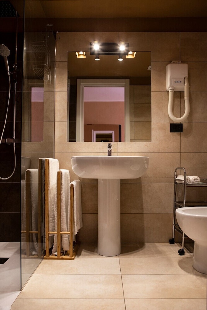 Hotel Milano Pool & Garden 41/44