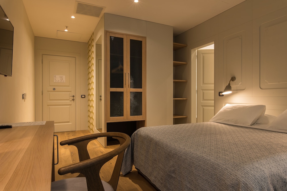 Hotel Peteani 19/50