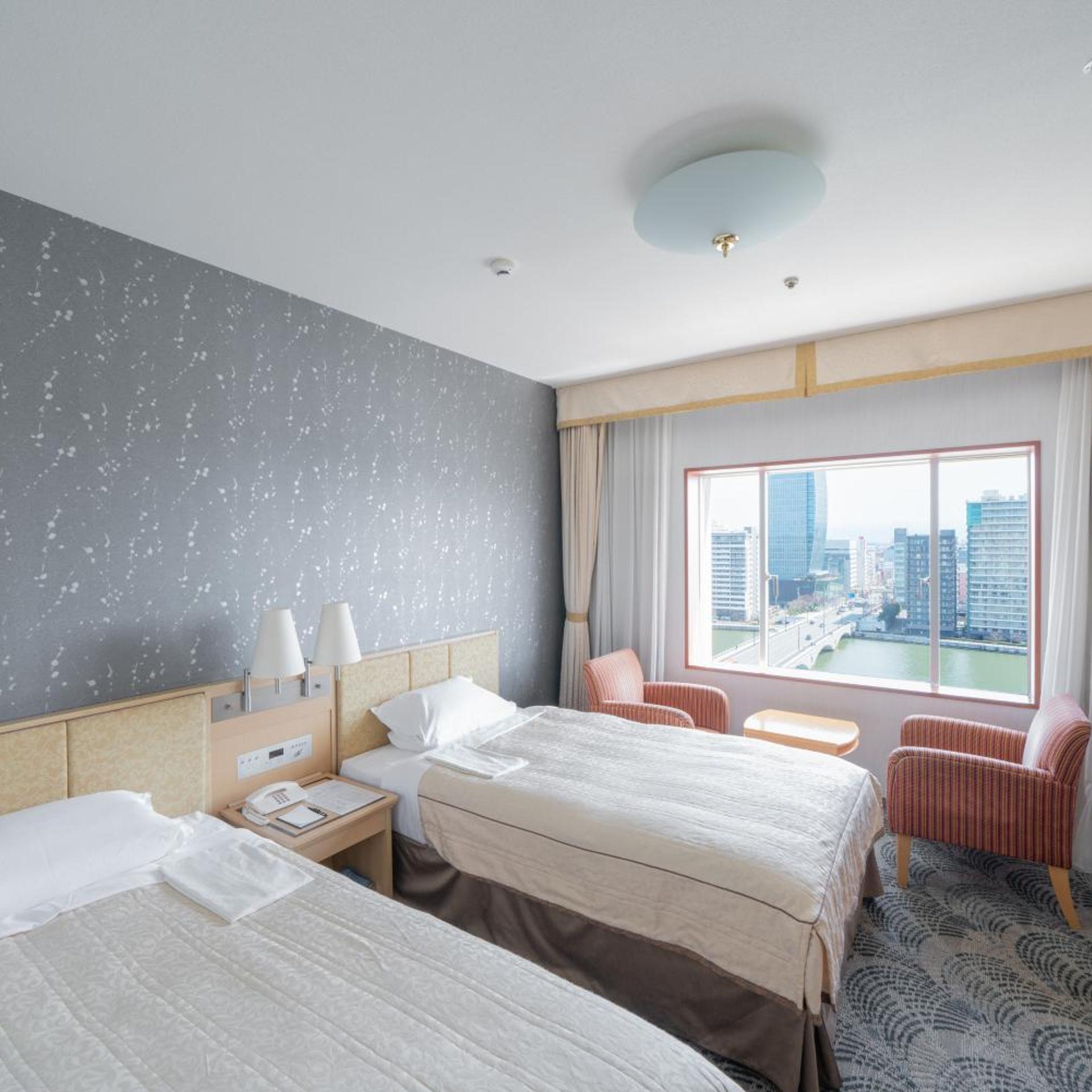 Deluxe, Twin Beds, River View, Hotel Okura Niigata 3/4