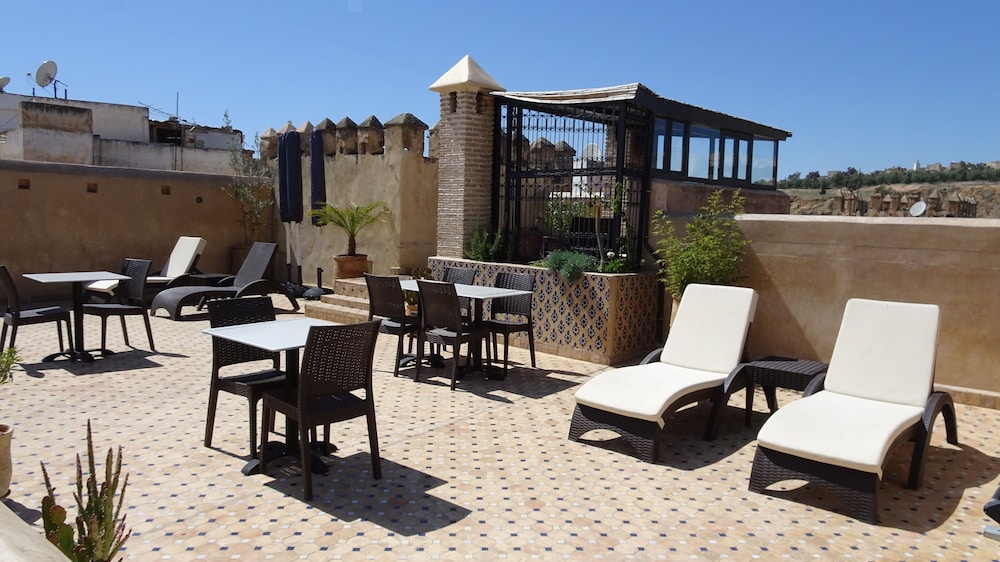 Riad Sabah 48/50
