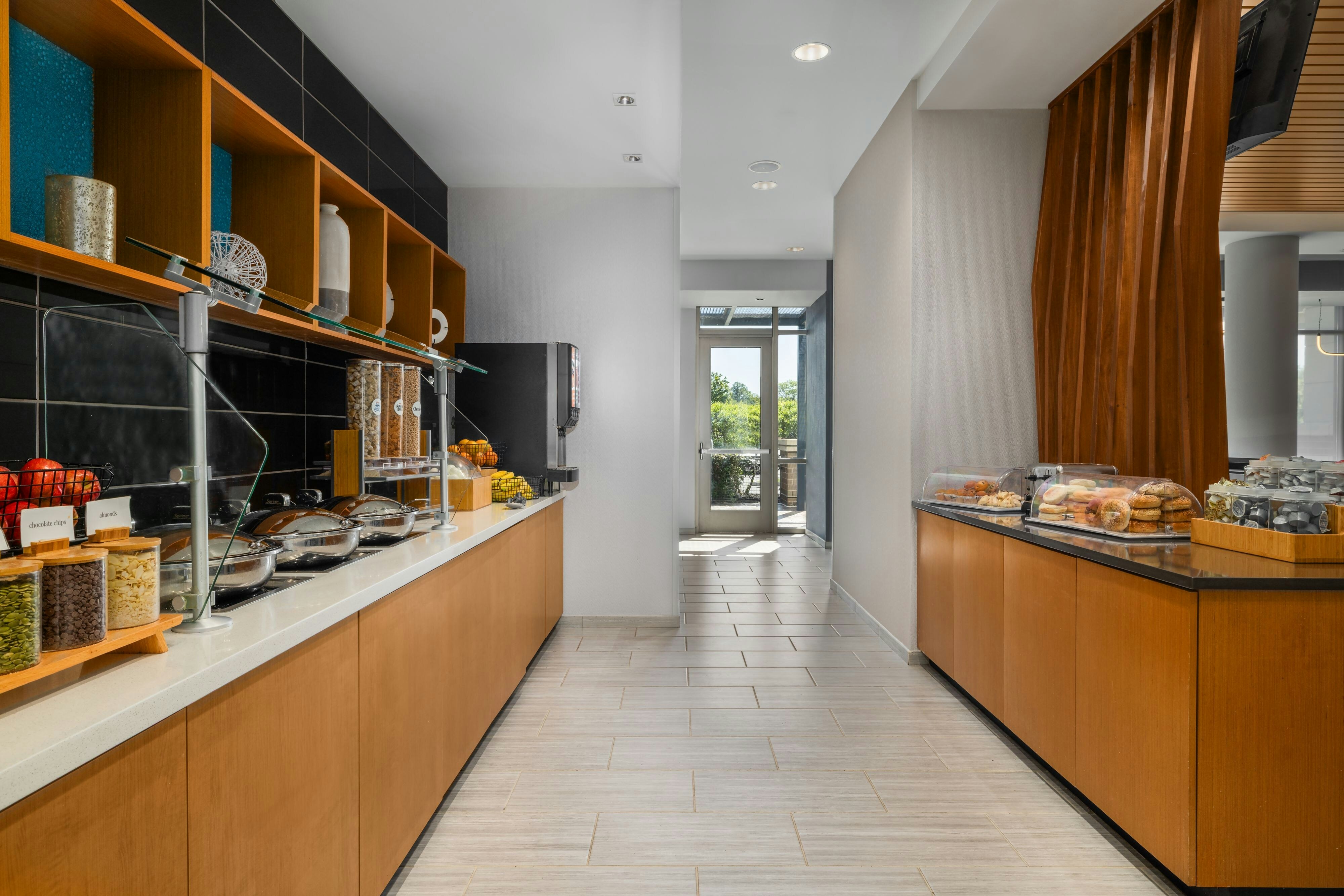 Springhill Suites Allentown Bethlehem Center Valley 8/34