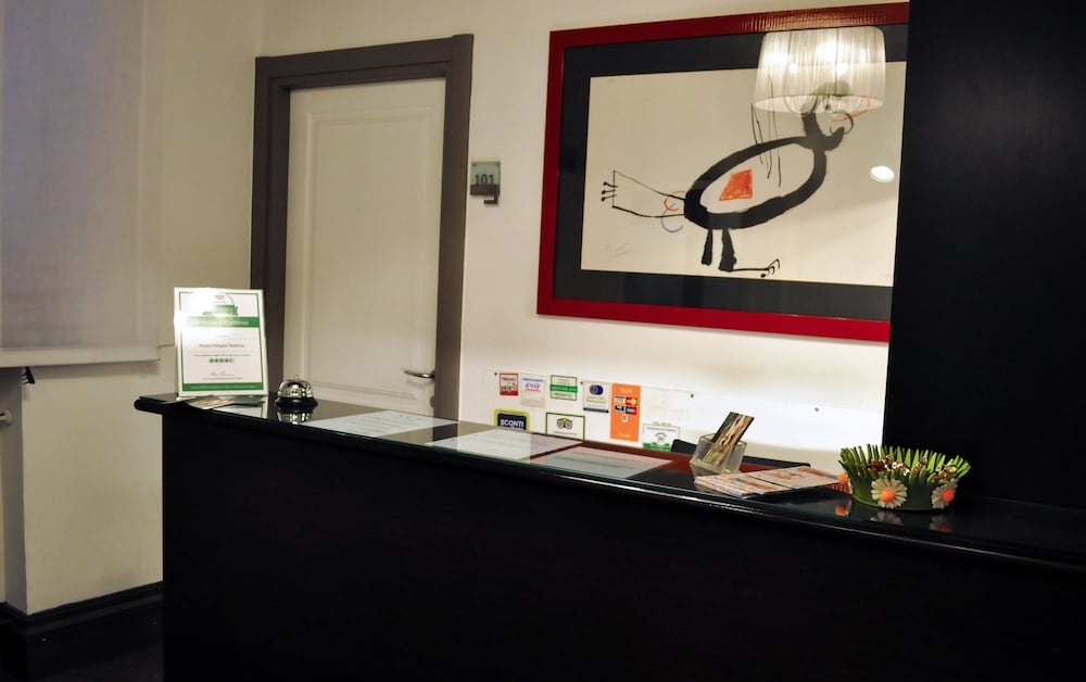 Relais Palazzo Taverna 5/67