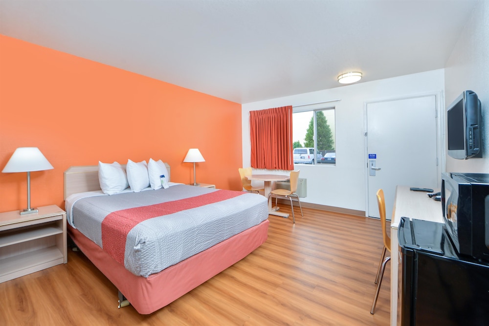 Motel6 Salem, OR - Expo Center 21/58