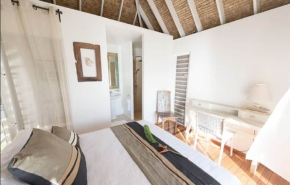 Moorea Beach Lodge 30/65