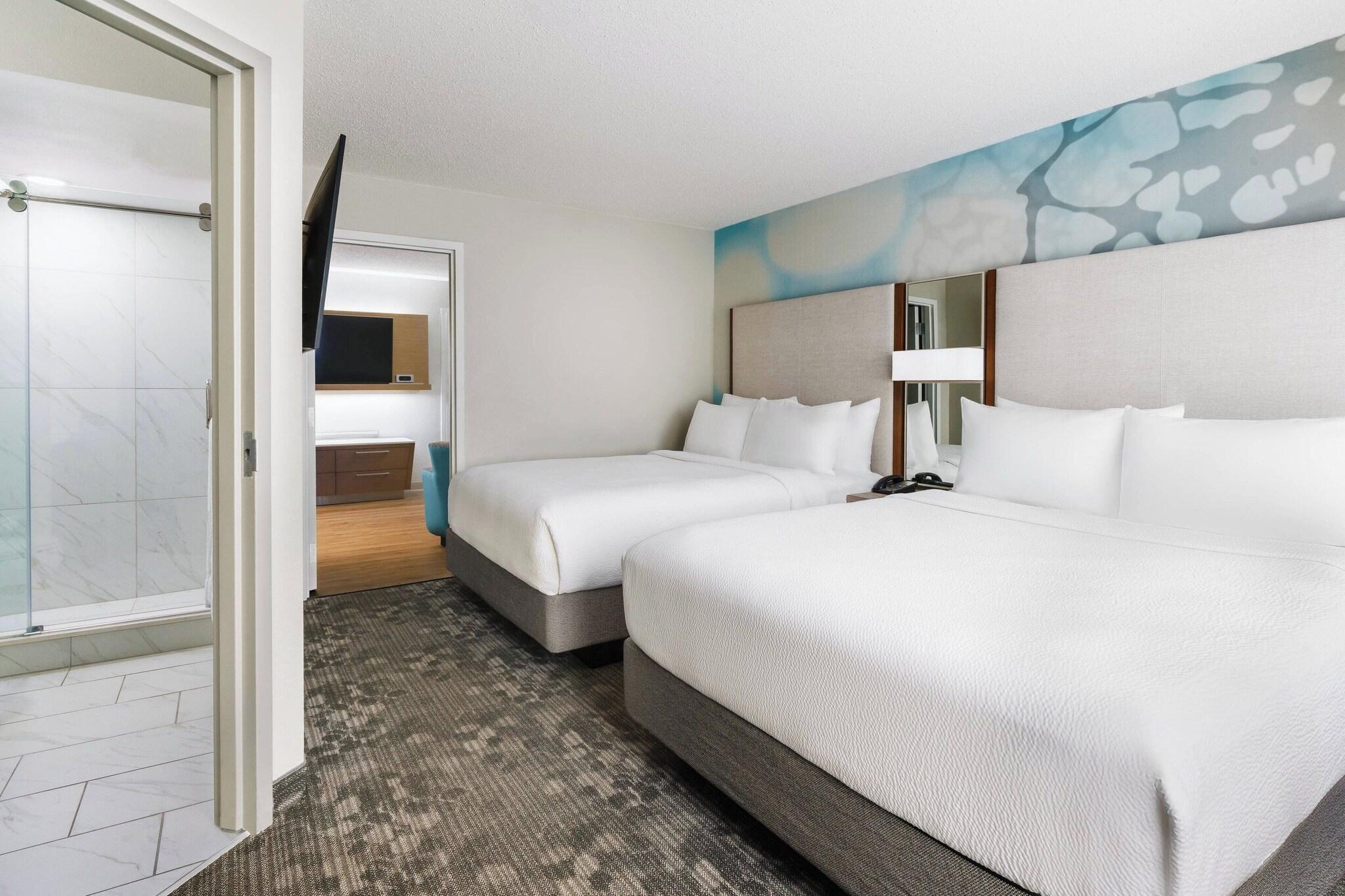 Suite - 2 Queen Beds
