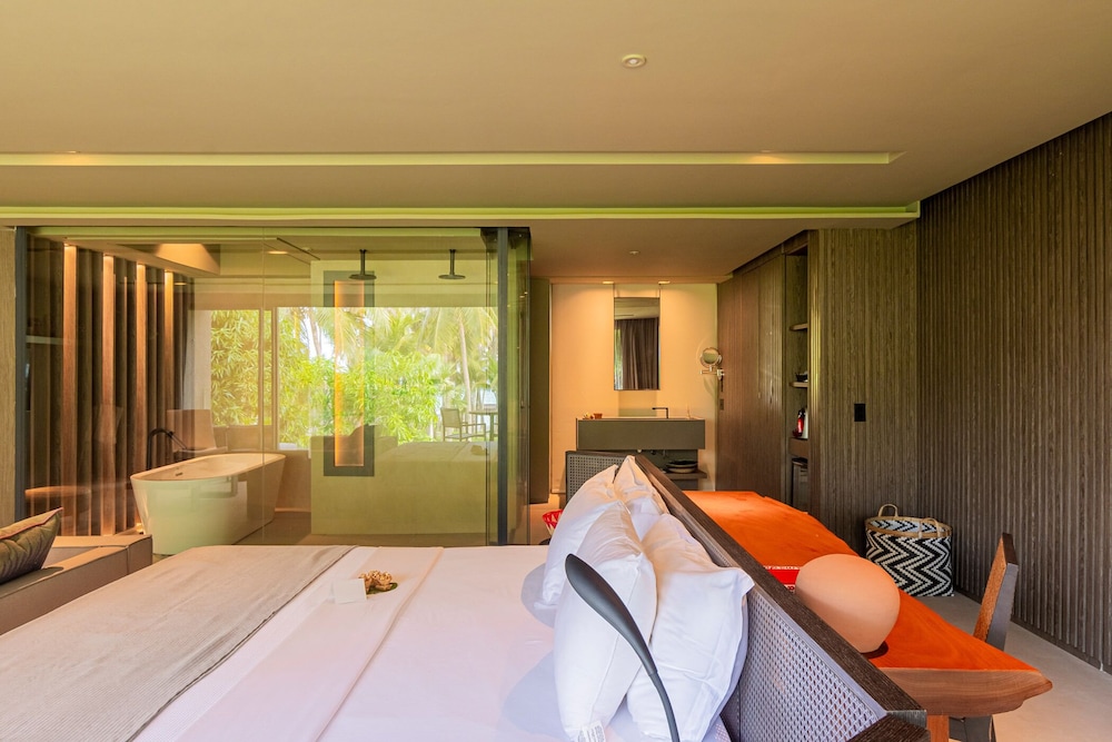 Duplex, Loft, Villa, 1 Queen and 1 Single Bed, Sofa, Bathtub