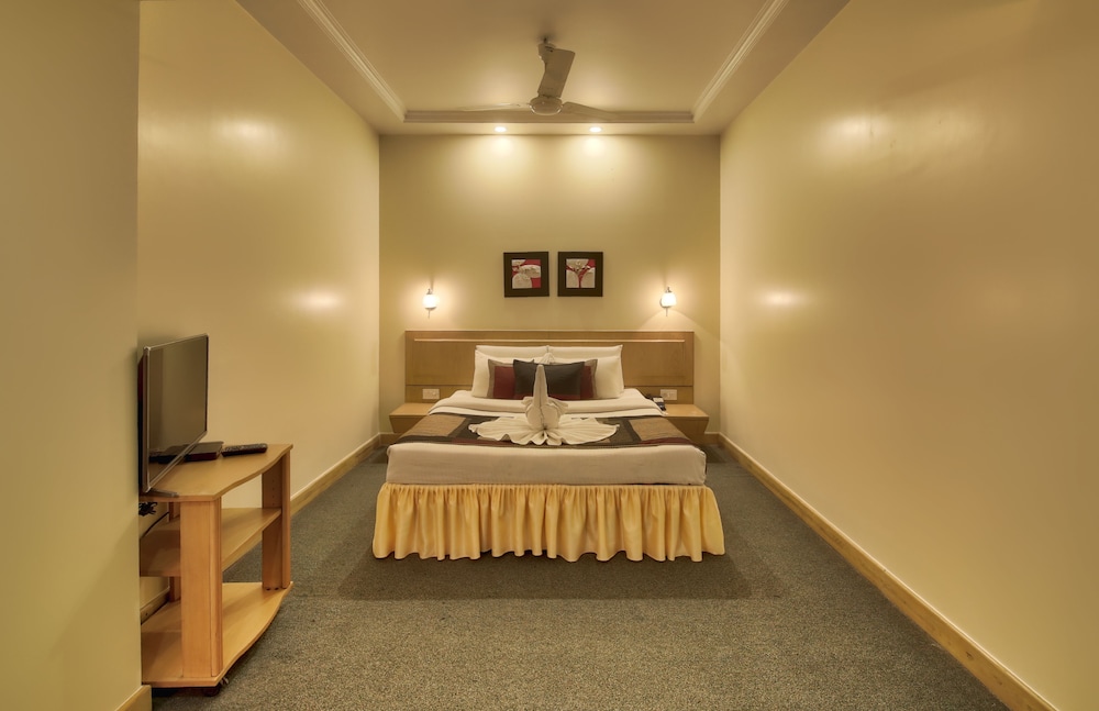 Vishwaratna Hotel 23/39