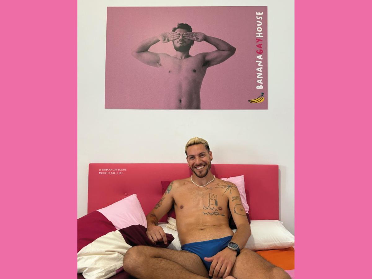 Banana Gay House 1/26
