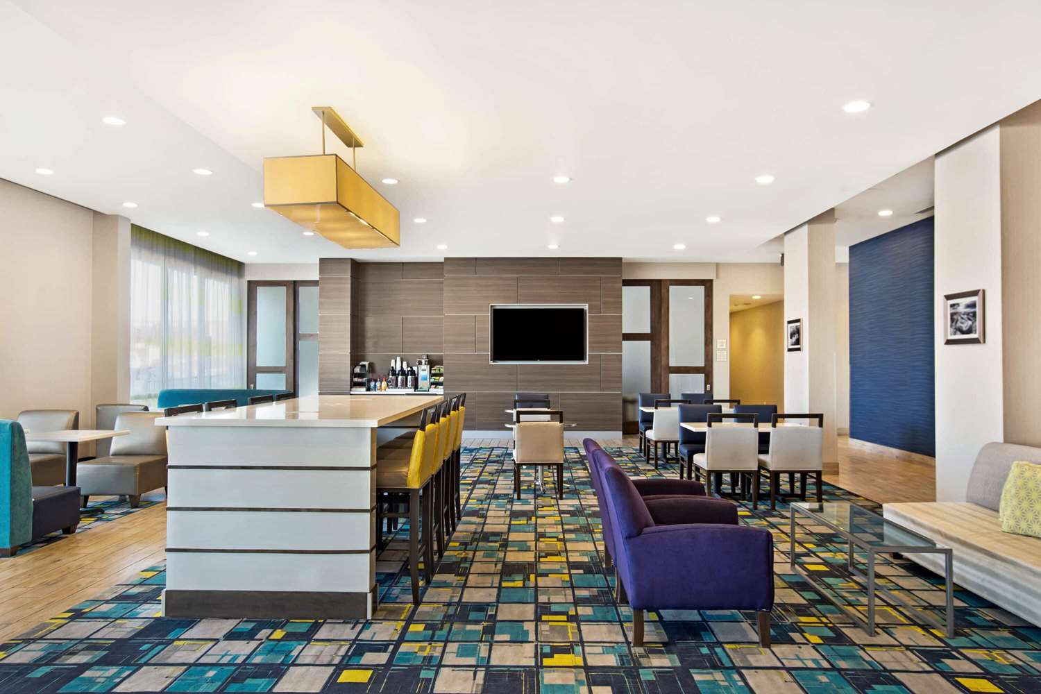 La Quinta Inn And Suites Page At Lake Powell 42/51