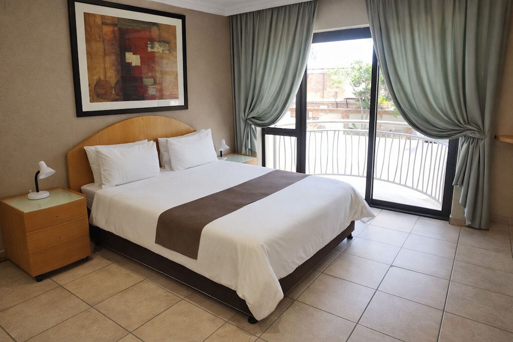 Europrime Hotels 12/50