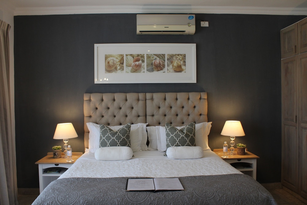 Sandals Guest House 58/77